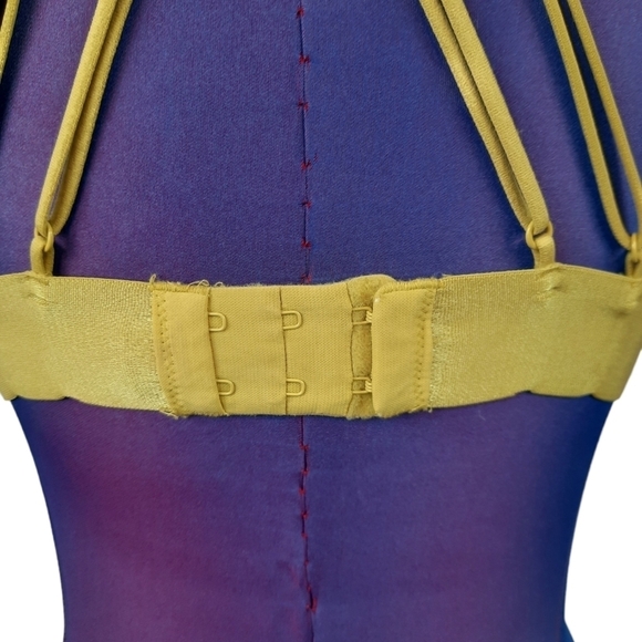 PINK Sexy Chartreuse Halter Lace Bralette Strappy Back Size XS Women's - Picture 6 of 11